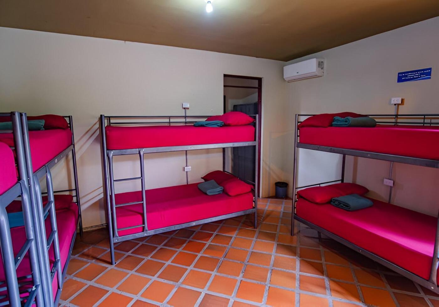 Arenal Backpackers Resort La Fortuna Ngoại thất bức ảnh Hostel in Mexico City